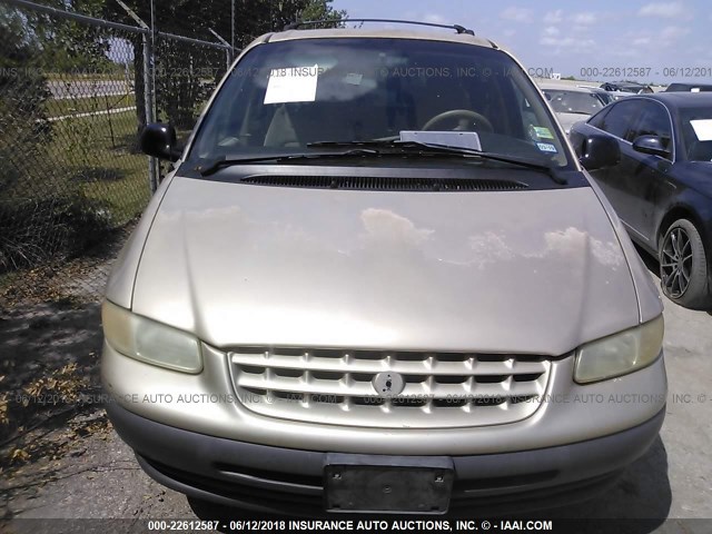 2C4GJ44G8YR758129 - 2000 CHRYSLER GRAND VOYAGER SE GOLD photo 6