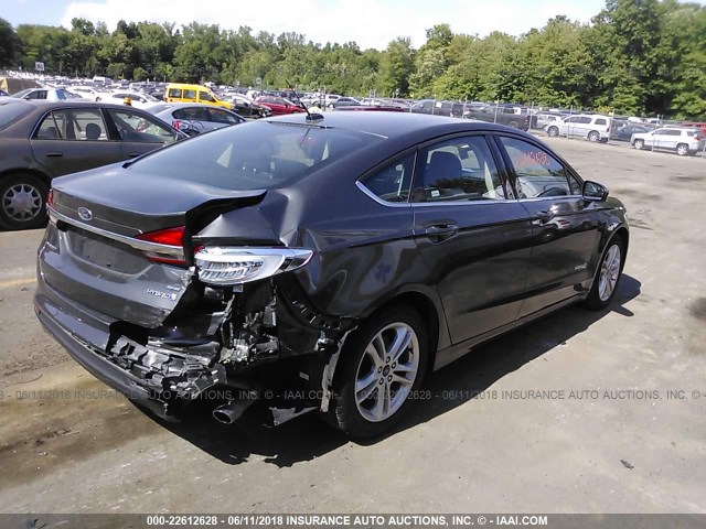 3FA6P0LU0JR127827 - 2018 FORD FUSION SE HYBRID GRAY photo 4