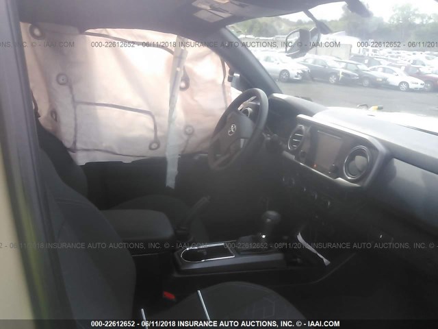 3TMCZ5AN6HM113583 - 2017 TOYOTA TACOMA DBL CAB/SR/TRDSPT/OR/PRO ბეჟი ფოტო 5