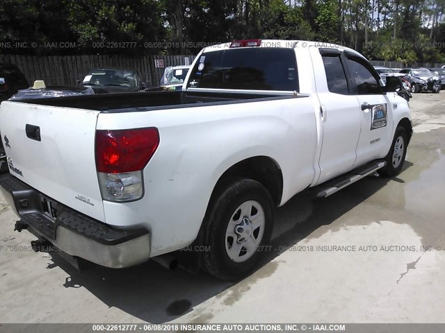 5TFRV54148X054588 - 2008 TOYOTA TUNDRA DOUBLE CAB/DOUBLE CAB SR5 WHITE photo 4