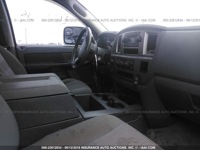 3D7KS28CX6G142105 - 2006 DODGE RAM 2500 ST/SLT/LARAMIE ლურჯი ფოტო 5