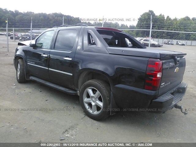 3GNTKGE72DG135852 - 2013 CHEVROLET AVALANCHE LTZ BLACK photo 3