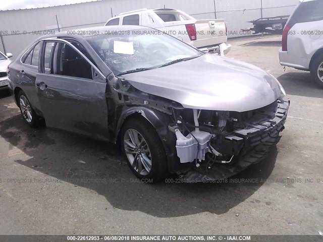 4T1BF1FK3GU611452 - 2016 TOYOTA CAMRY LE/XLE/SE/XSE GRAY photo 6