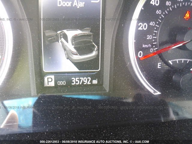 4T1BF1FK3GU611452 - 2016 TOYOTA CAMRY LE/XLE/SE/XSE GRAY photo 7