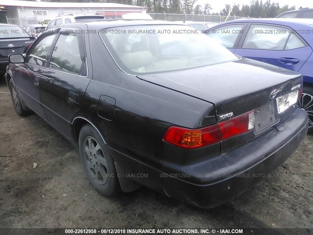 4T1BF22K2YU934291 - 2000 TOYOTA CAMRY LE/XLE BLACK photo 3