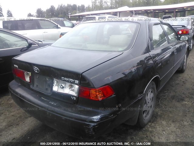 4T1BF22K2YU934291 - 2000 TOYOTA CAMRY LE/XLE BLACK photo 4