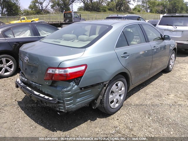 JTNBE46K073080785 - 2007 TOYOTA CAMRY NEW GENERAT CE/LE/XLE/SE GREEN photo 4