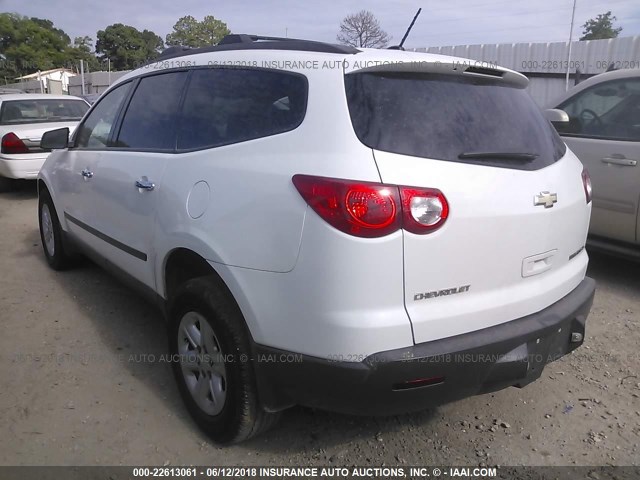 1GNER13D29S142780 - 2009 CHEVROLET TRAVERSE LS WHITE photo 3