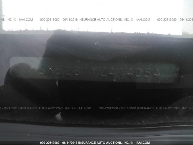 1Y1SK5281YZ414054 - 2000 CHEVROLET GEO PRIZM LSI WHITE photo 9