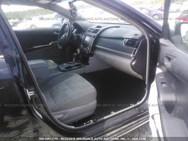 4T1BF1FK5CU030464 - 2012 TOYOTA CAMRY SE/LE/XLE 黑色 照片 5