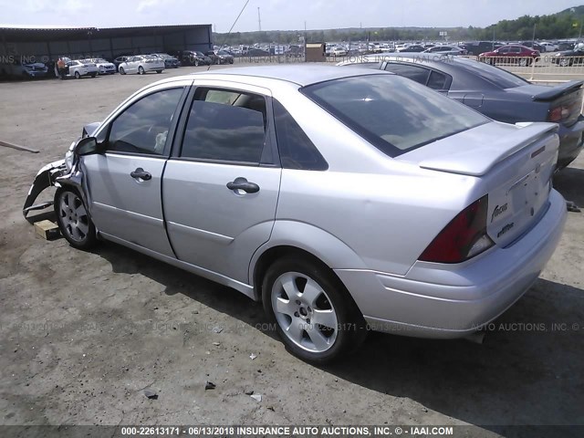 1FAFP38322W116795 - 2002 FORD FOCUS ZTS SILVER photo 3