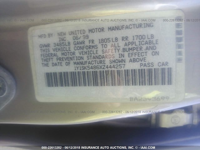 1Y1SK5486XZ444257 - 1999 CHEVROLET GEO PRIZM LSI SILVER photo 9