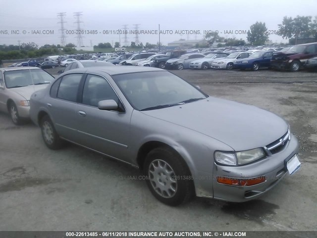 JN1CA21D4XT817071 - 1999 NISSAN MAXIMA GLE/GXE/SE GRAY photo 1