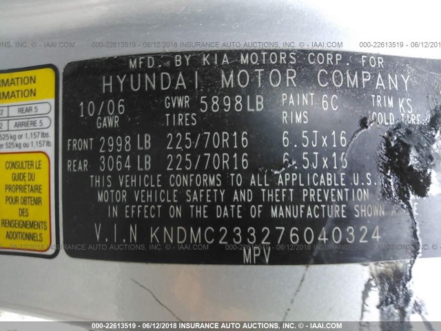 KNDMC233276040324 - 2007 HYUNDAI ENTOURAGE GLS/SE/LIMITED SILVER photo 9