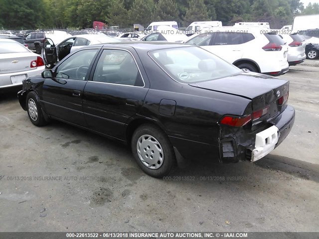 4T1BG22K4XU612523 - 1999 TOYOTA CAMRY CE/LE/XLE BLACK photo 3