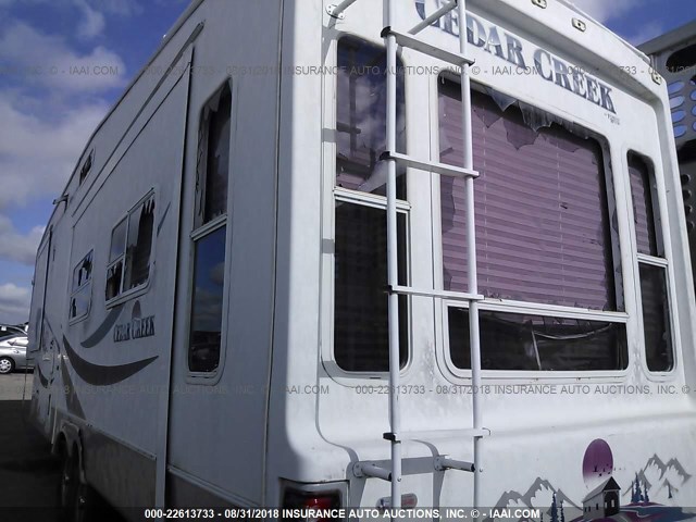 4X4FCRK234P188203 - 2004 FOREST RIVER CEDAR CREEK  白色 照片 6