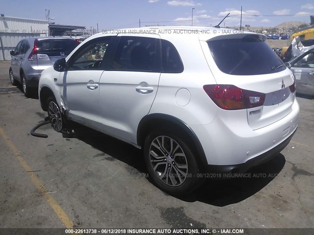 JA4AP3AW3GZ030839 - 2016 MITSUBISHI OUTLANDER SPORT ES/SE WHITE photo 3