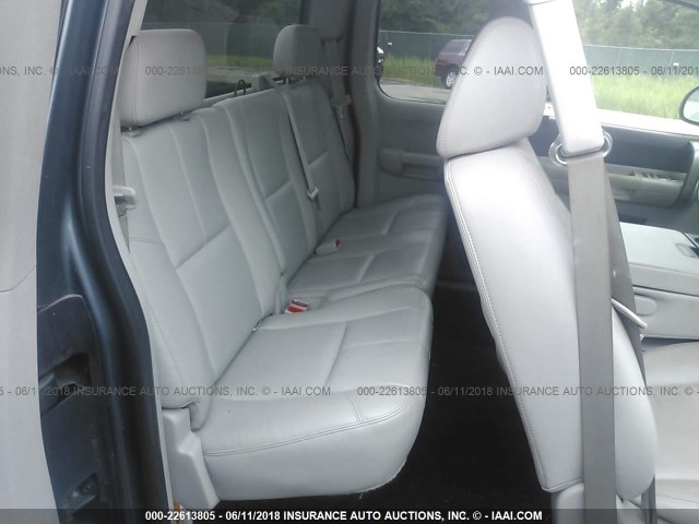 2GCEC29J491116811 - 2009 CHEVROLET SILVERADO C1500 LT GRAY photo 8