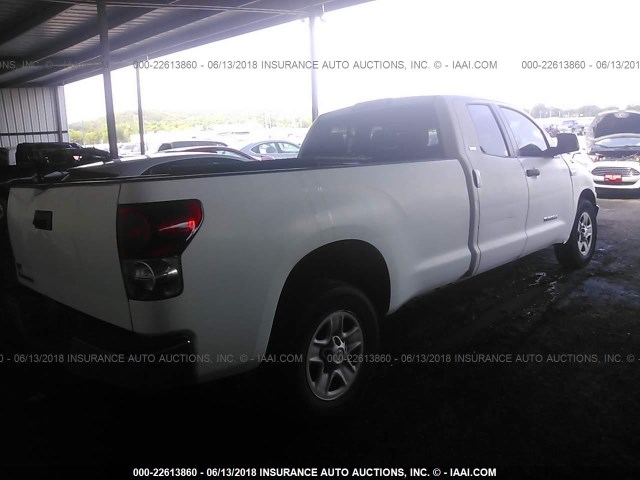 5TFSV54127X003929 - 2007 TOYOTA TUNDRA DOUBLE CAB SR5 WHITE photo 4