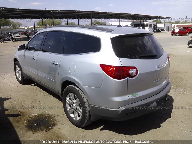 1GNKRGED6BJ322102 - 2011 CHEVROLET TRAVERSE LT SILVER photo 3