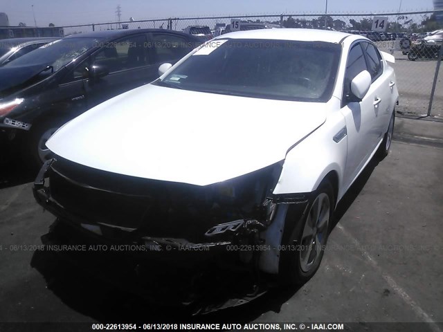 KNAGN4AD4G5098856 - 2016 KIA OPTIMA HYBRID WHITE photo 2