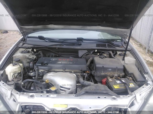 4T1BE32K45U394317 - 2005 TOYOTA CAMRY LE/XLE/SE ვერცხლისფერი ფოტო 10