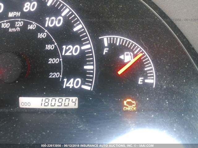 4T1BE32K45U394317 - 2005 TOYOTA CAMRY LE/XLE/SE ვერცხლისფერი ფოტო 7