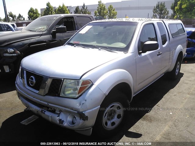 1N6BD06T77C435117 - 2007 NISSAN FRONTIER KING CAB XE SILVER photo 2