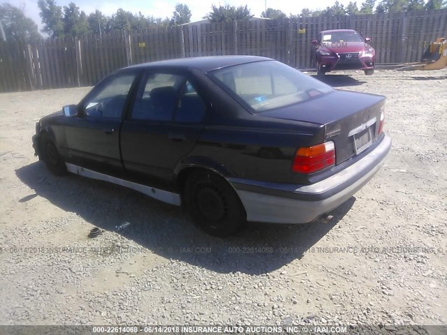 WBACA5315PFG06204 - 1993 BMW 318 I BLACK photo 3