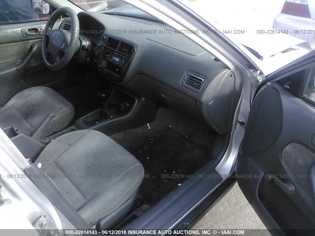 2HGEJ6610YH548336 - 2000 HONDA CIVIC SE SILVER photo 5