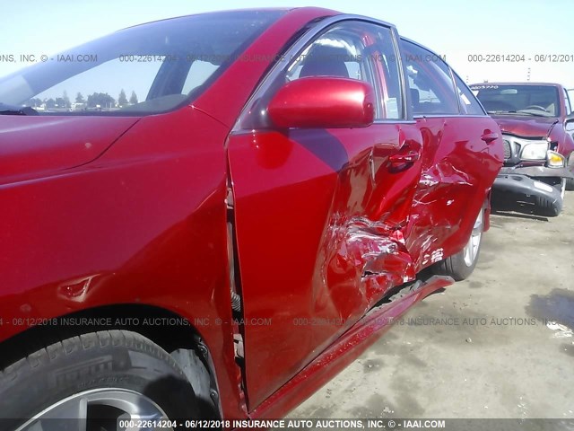 4T1BF3EK5BU666121 - 2011 TOYOTA CAMRY SE/LE/XLE RED photo 6