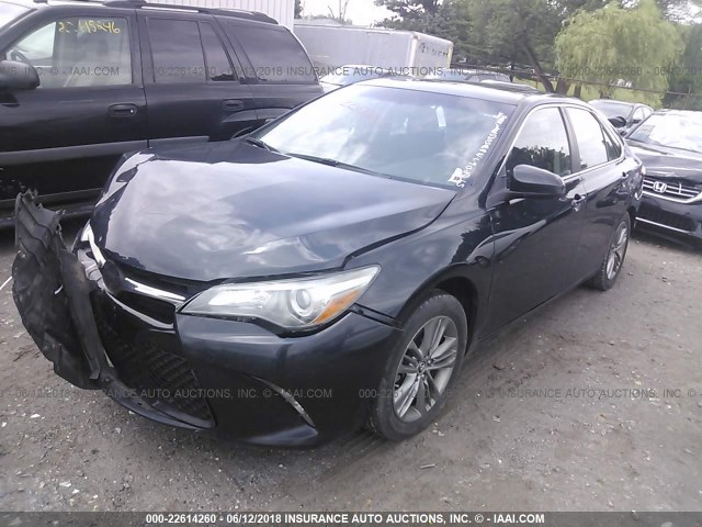 4T1BF1FK5FU905093 - 2015 TOYOTA CAMRY LE/XLE/SE/XSE BLACK photo 2