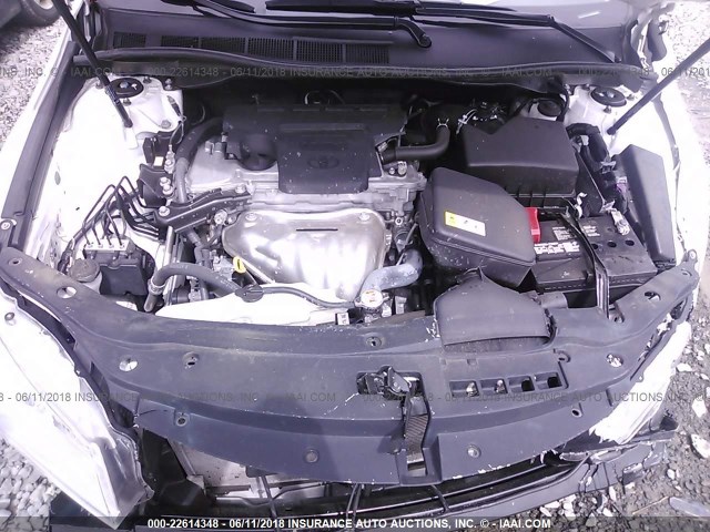 4T1BF1FK8HU400085 - 2017 TOYOTA CAMRY LE/XLE/SE/XSE WHITE photo 10