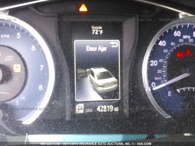 4T1BF1FK8HU400085 - 2017 TOYOTA CAMRY LE/XLE/SE/XSE WHITE photo 7