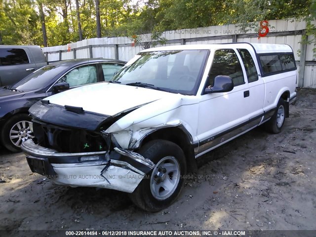 1GCCS19X3TK114662 - 1996 CHEVROLET S TRUCK S10 WHITE photo 2