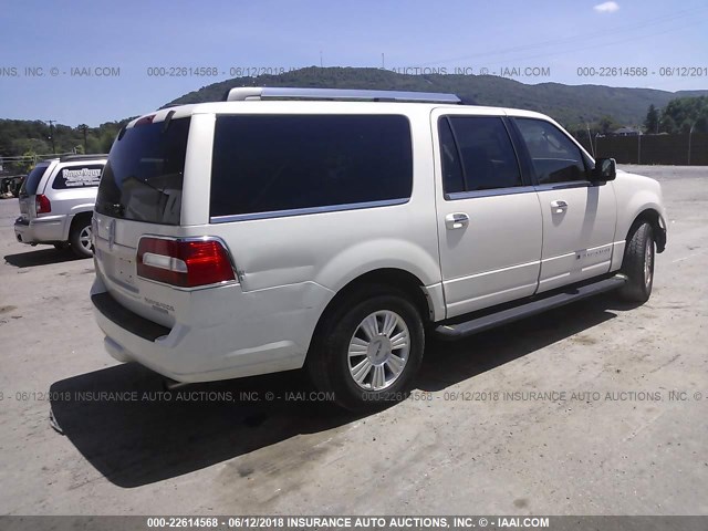 5LMFL28538LJ10704 - 2008 LINCOLN NAVIGATOR L WHITE photo 4