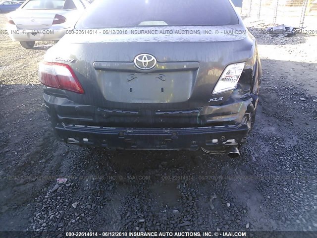 4T1BE46K98U255823 - 2008 TOYOTA CAMRY CE/LE/XLE/SE GRAY photo 6
