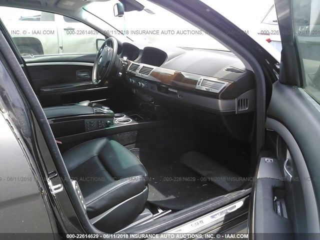 WBAHL83507DT09872 - 2007 BMW 750 I GRAY photo 5