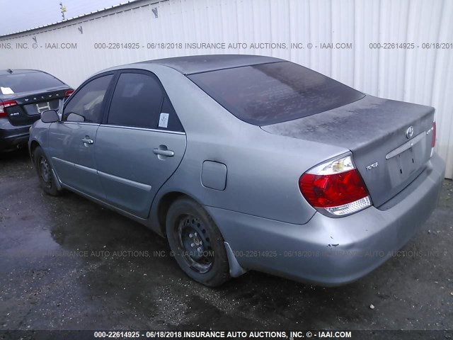 4T1BE30KX5U597456 - 2005 TOYOTA CAMRY LE/XLE/SE Yaşıl foto 3