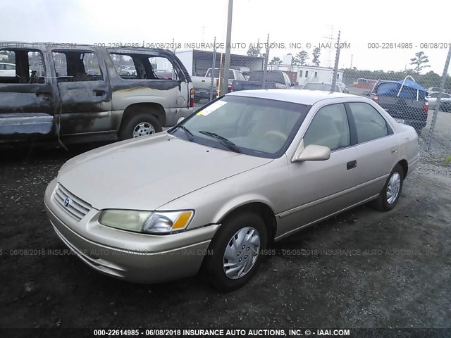 4T1BG22K3WU254278 - 1998 TOYOTA CAMRY CE/LE/XLE TAN photo 2