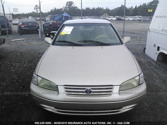 4T1BG22K3WU254278 - 1998 TOYOTA CAMRY CE/LE/XLE TAN photo 6