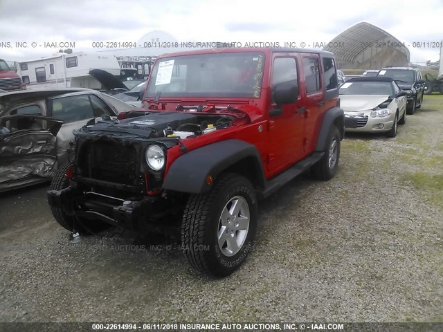 1C4BJWDG2FL588541 - 2015 JEEP WRANGLER UNLIMITE SPORT RED photo 2