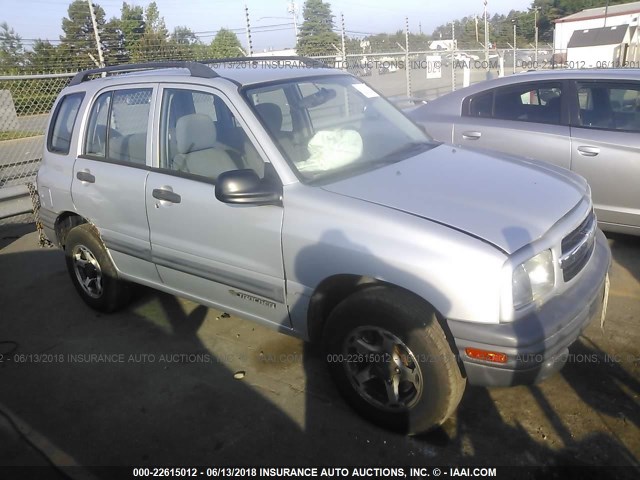 2CNBJ13C0X6917468 - 1999 CHEVROLET TRACKER SILVER photo 1