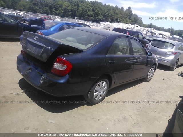 JTDBE32K430191730 - 2003 TOYOTA CAMRY LE/XLE Blau Foto 4