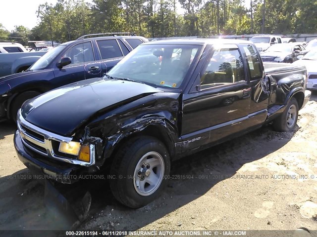 1GCCS19X8V8196937 - 1997 CHEVROLET S TRUCK S10 BLACK photo 2