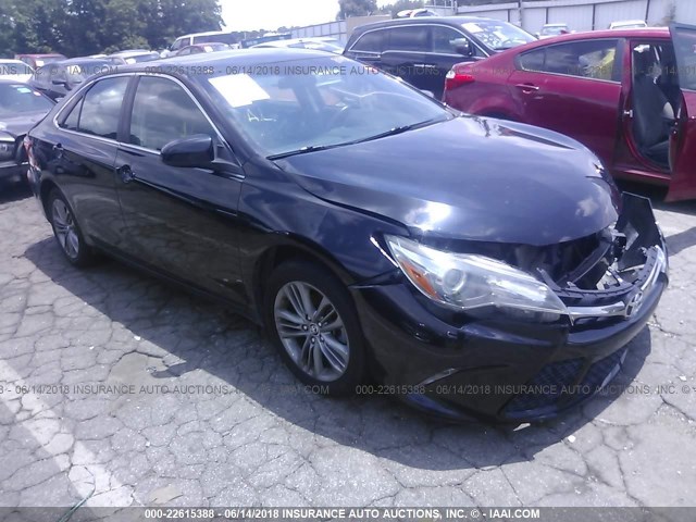 4T1BF1FK2FU934745 - 2015 TOYOTA CAMRY LE/XLE/SE/XSE Dark Blue photo 1