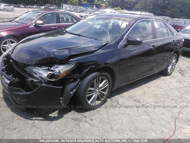 4T1BF1FK2FU934745 - 2015 TOYOTA CAMRY LE/XLE/SE/XSE Dark Blue photo 2