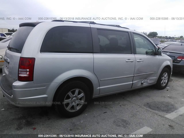 2A4RR5D14AR271190 - 2010 CHRYSLER TOWN & COUNTRY TOURING SILVER photo 6