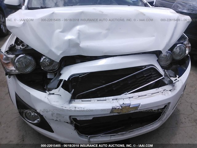 1G1JE5SB6G4161028 - 2016 CHEVROLET SONIC LTZ WHITE photo 6