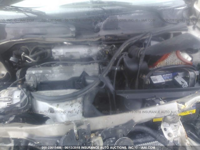 JT2BG22K210599685 - 2001 TOYOTA CAMRY CE/LE/XLE GOLD photo 10